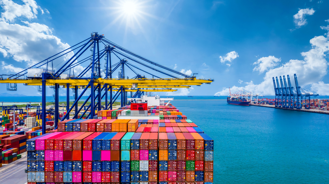 Shipping and clearing operations